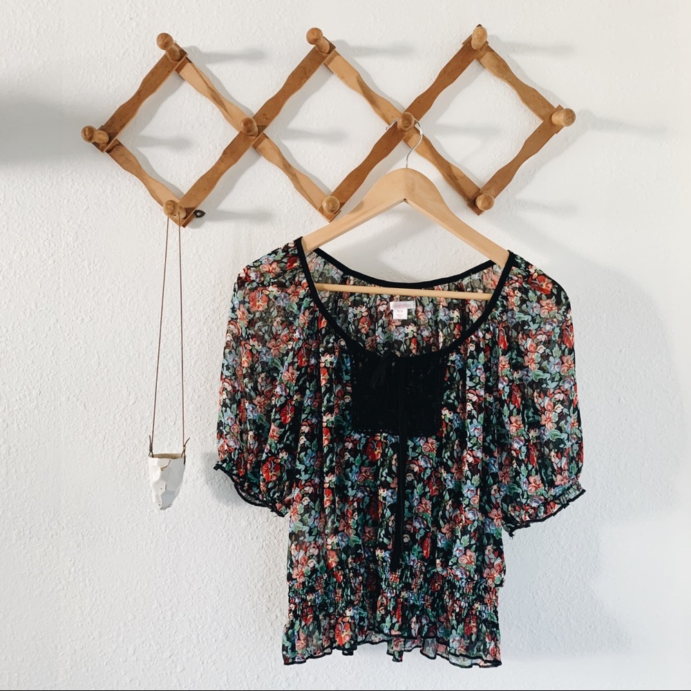 Spanish Style Floral Synched Waist Top